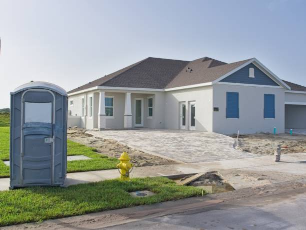 Portable restroom solutions in Callender, CA